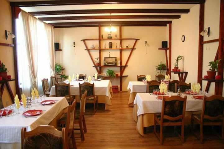 Motel Restaurant Lowe Deva Eksteriør billede