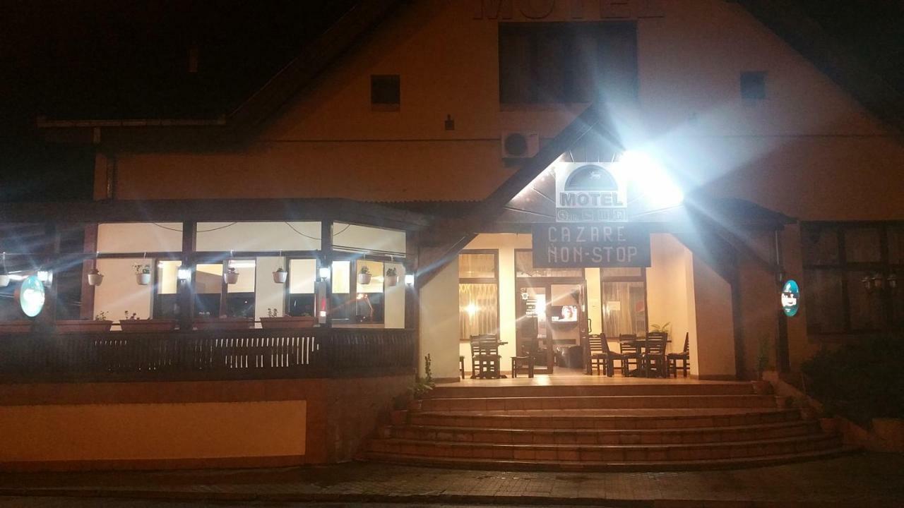 Motel Restaurant Lowe Deva Eksteriør billede